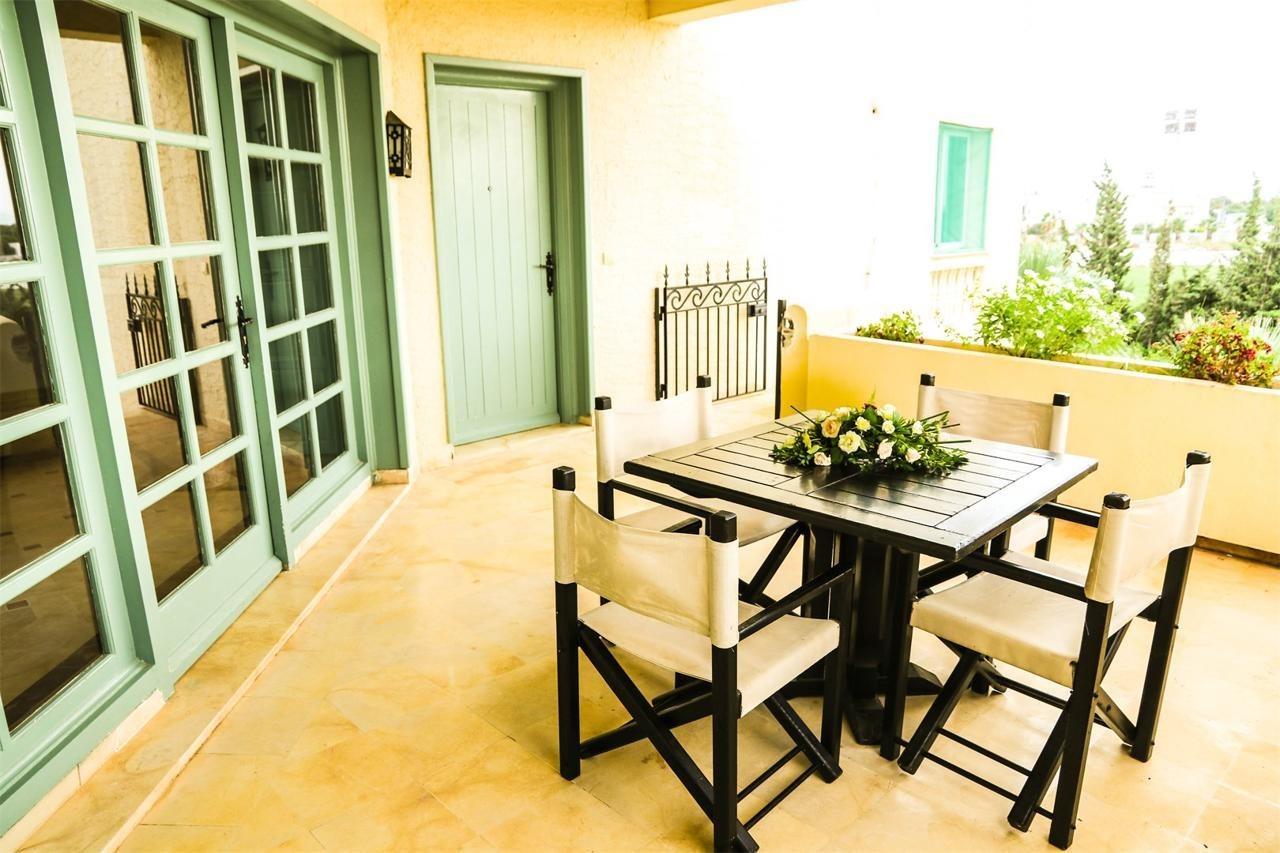 Suites Hotel Les Charmilles & Spa La Marsa Exteriör bild